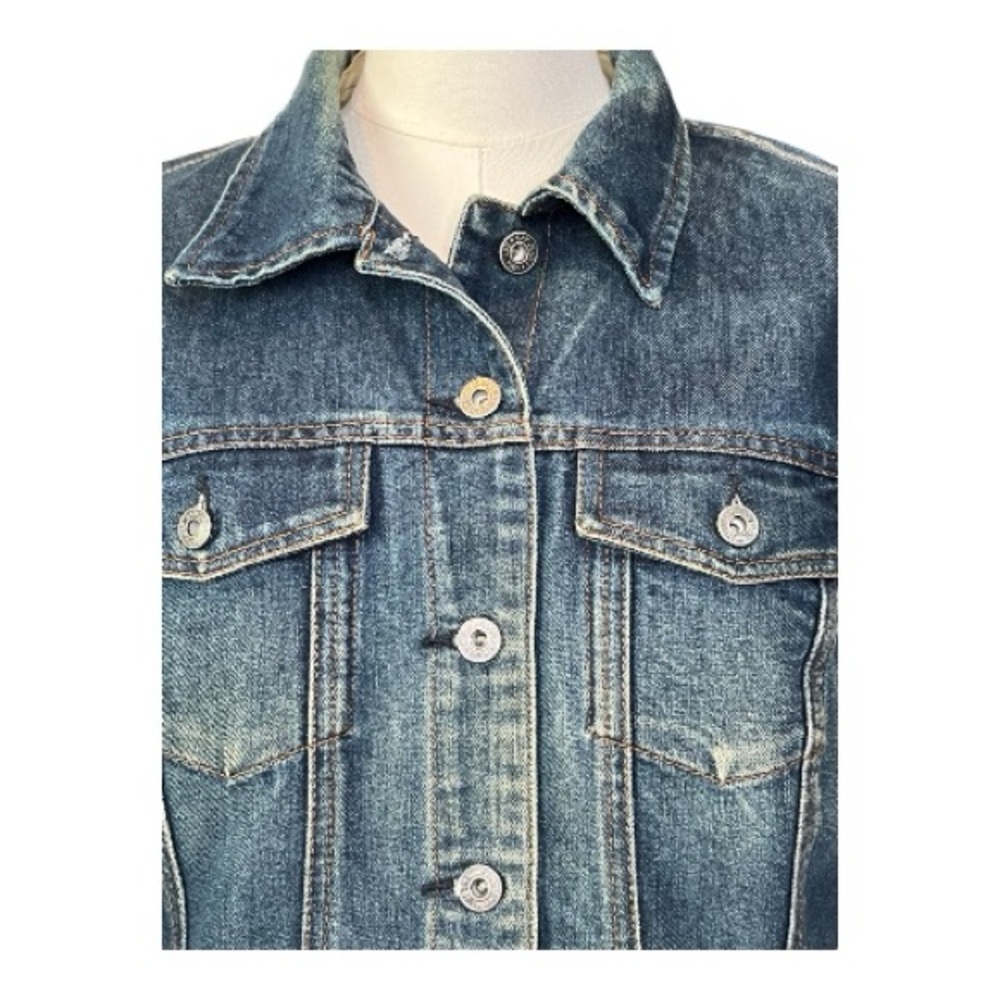 EUC GAP Blue Denim Trucker Jacket – Size XL - Picture 2 of 9